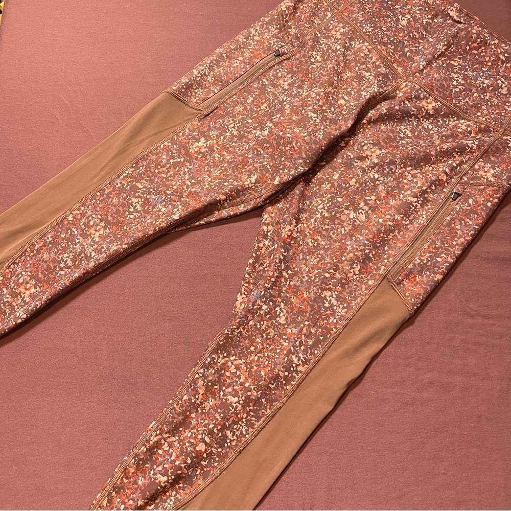 Athleta Rainier Printed Mesh Tight in Mauve/Brown Multi - Size 1X Leggings - Picture 2 of 8
